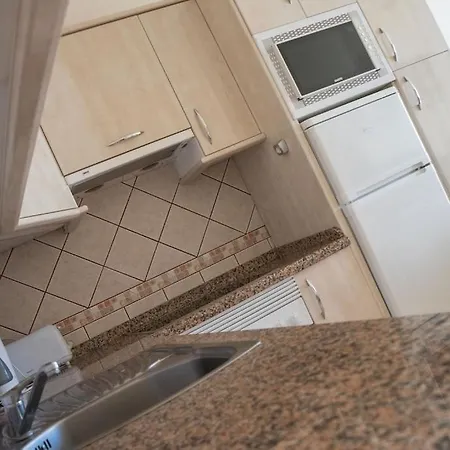 Diamantes One Bed Seaview Cristianos High Speed Wifi *